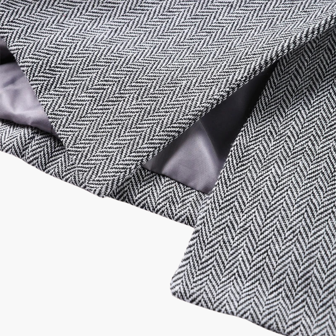 Elegant Command Suit