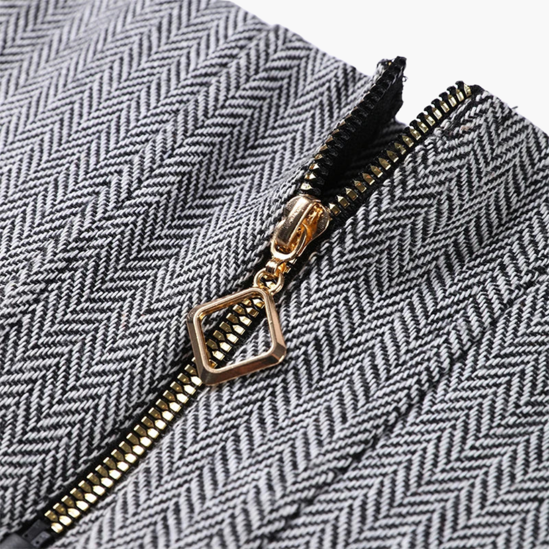 Elegant Command Suit