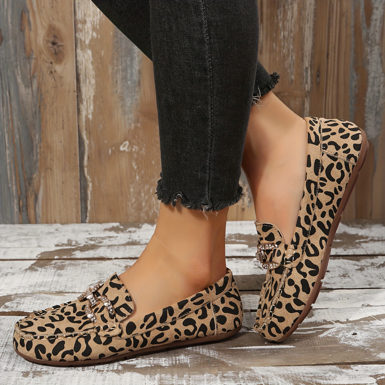 Cushion-Soft Red Leopard Flats