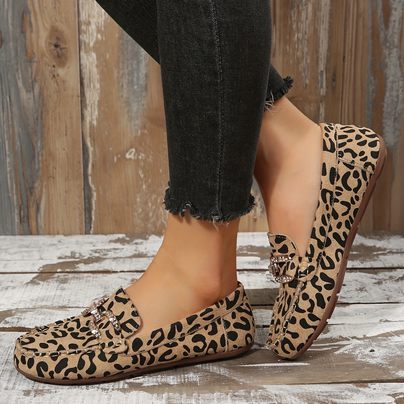 Cushion-Soft Red Leopard Flats