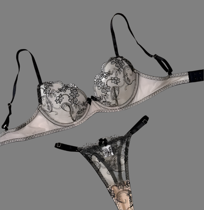 Smoothing Lace Lingerie Set