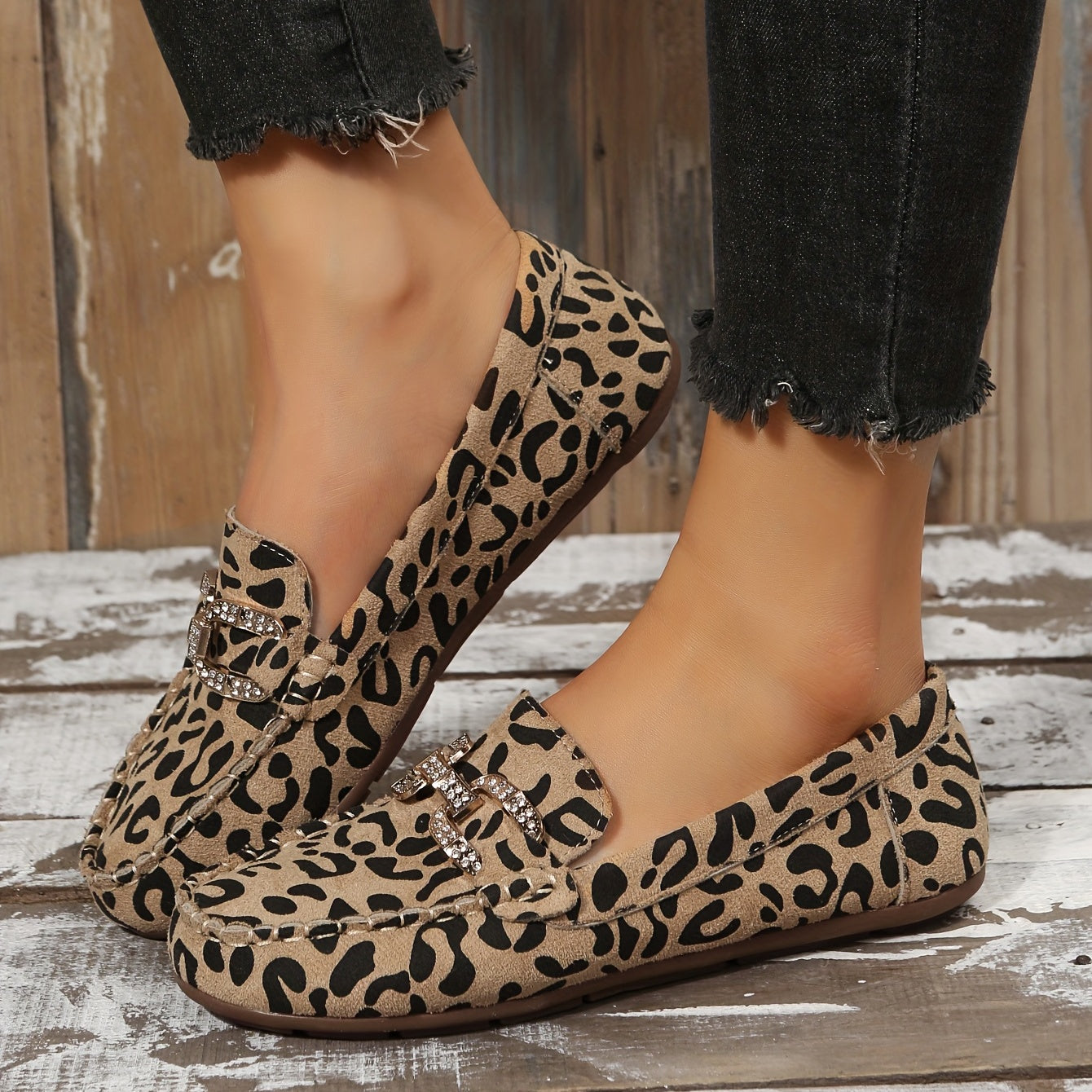 Cushion-Soft Red Leopard Flats