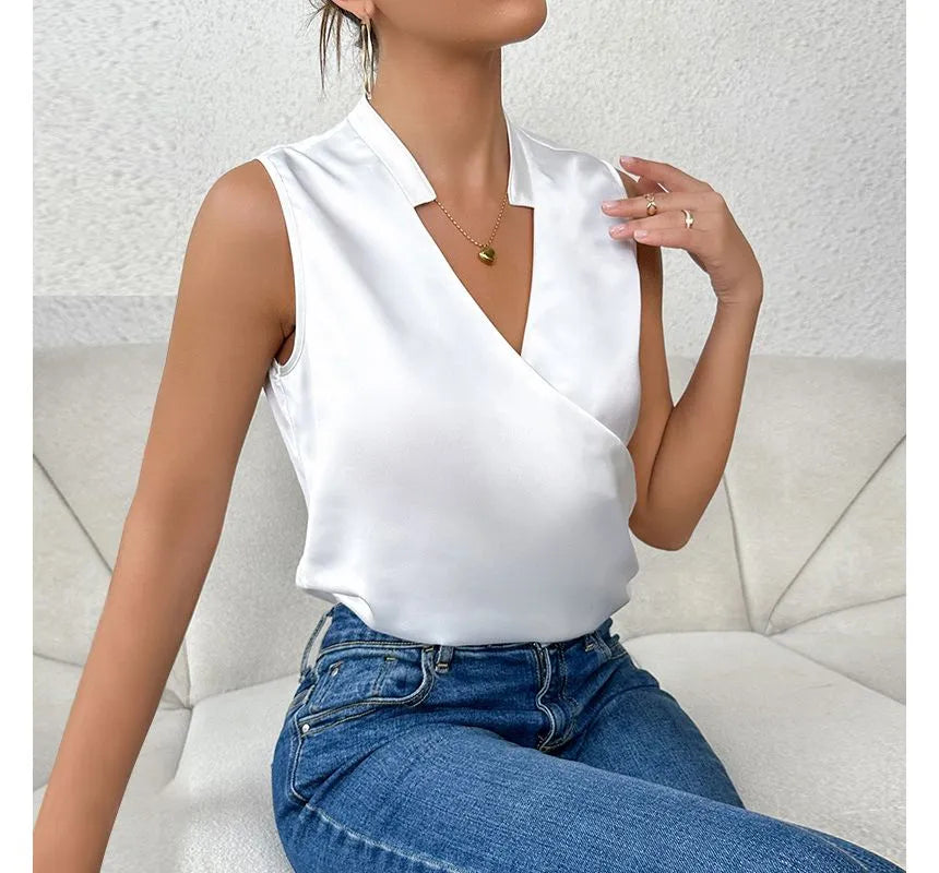 Effortless V-Neck for Every Occasion