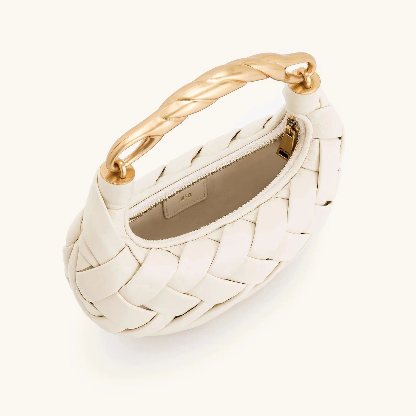 Everyday-Elegant Woven Handbag