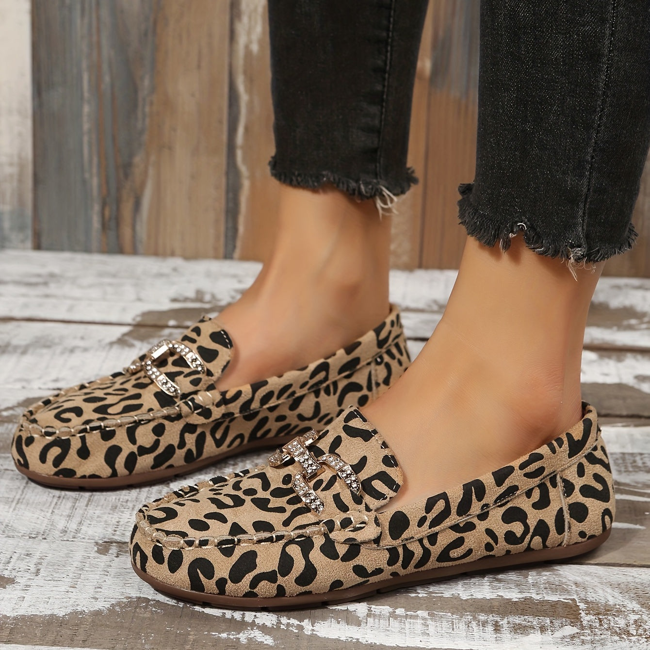 Cushion-Soft Red Leopard Flats