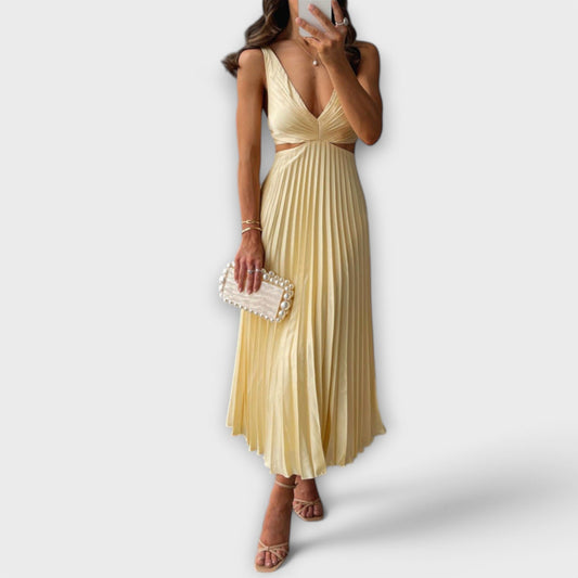 Elegant Pleated Evening Dress
