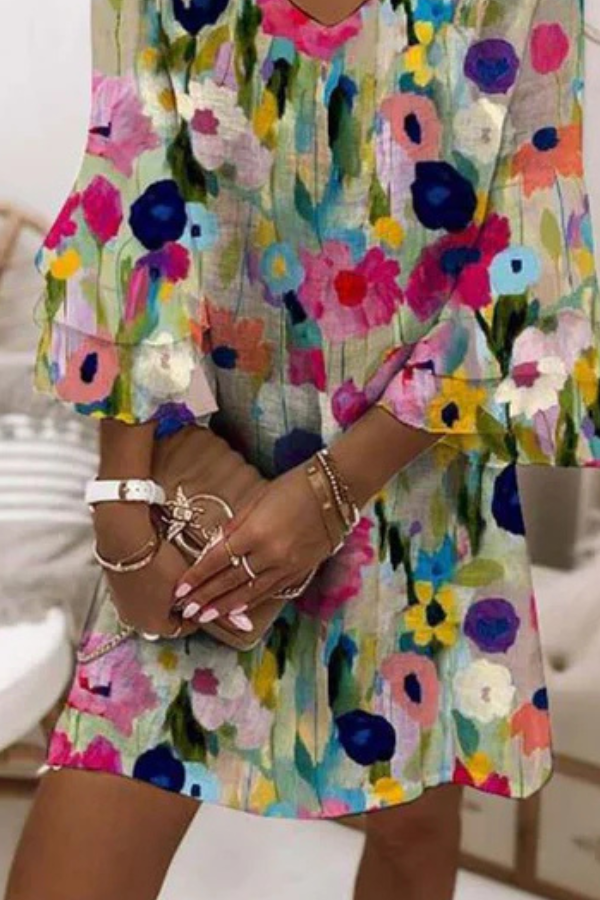 Effortless Floral Shift Dress