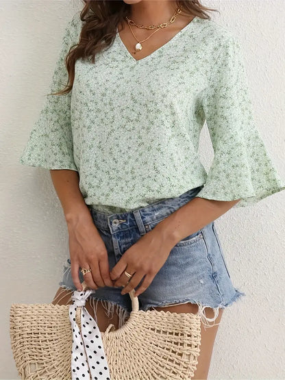 Floral Comfort-Stretch Blouse