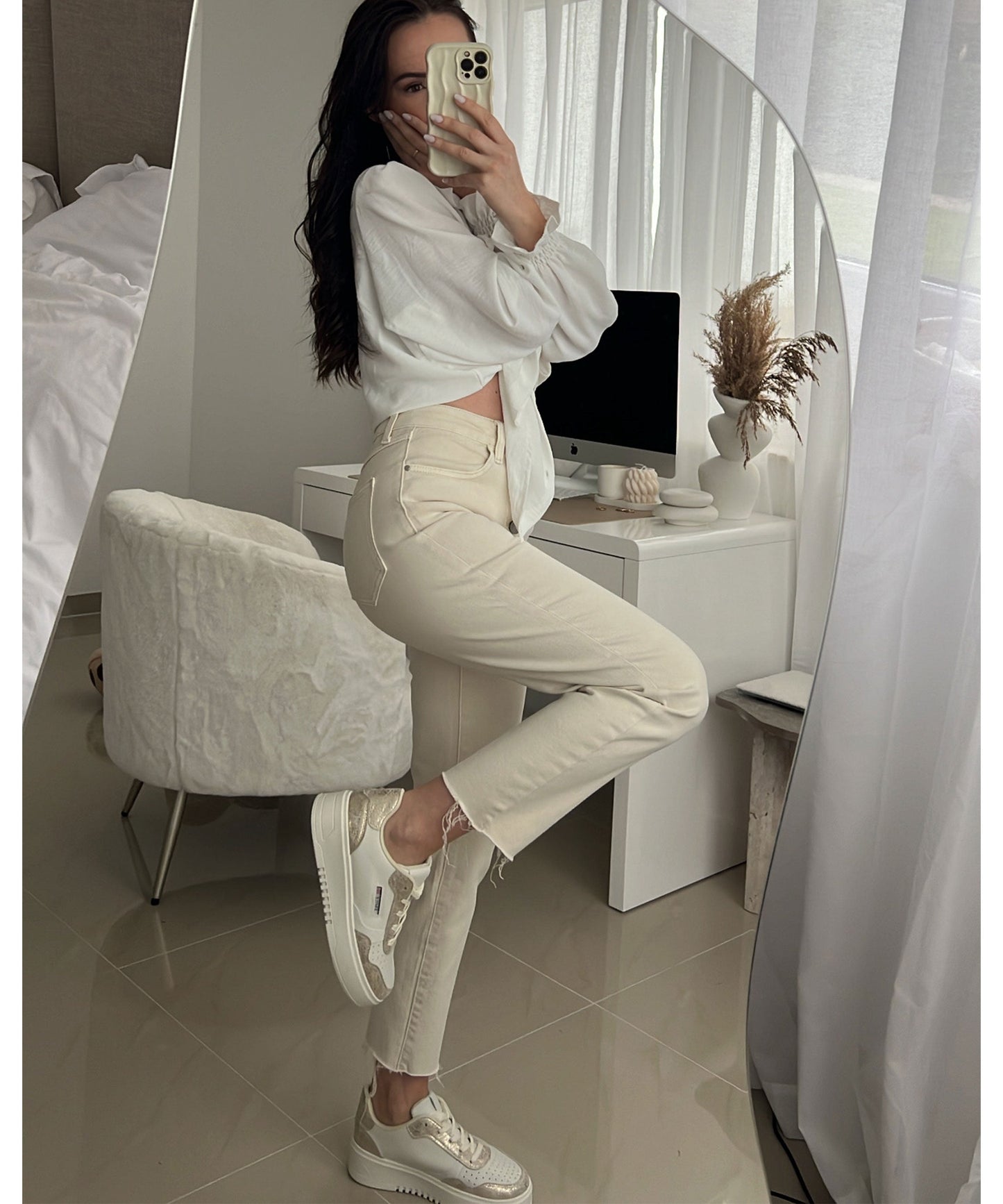 Effortless Elegance Balloon Blouse