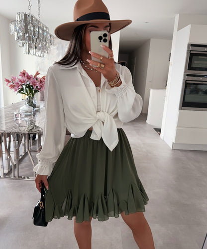 Effortless Elegance Balloon Blouse