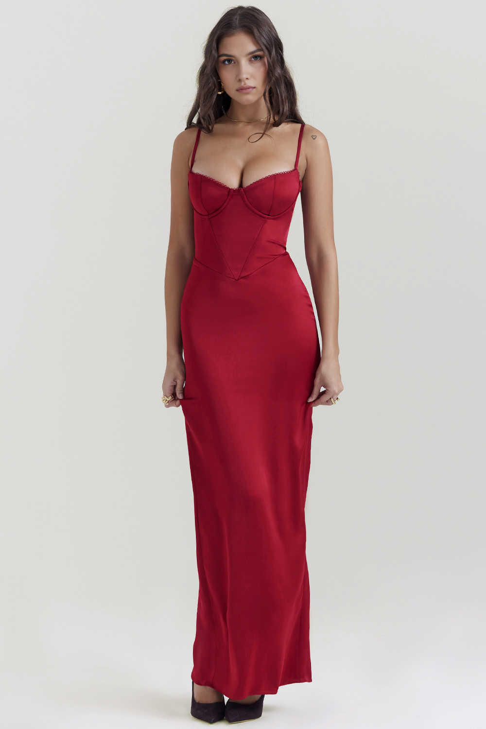 Elegant Satin Gown for Timeless Glamour