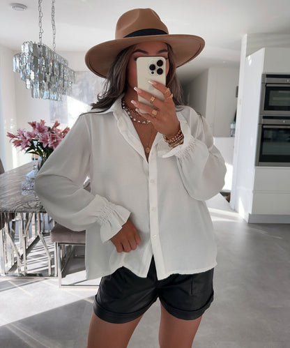 Effortless Elegance Balloon Blouse