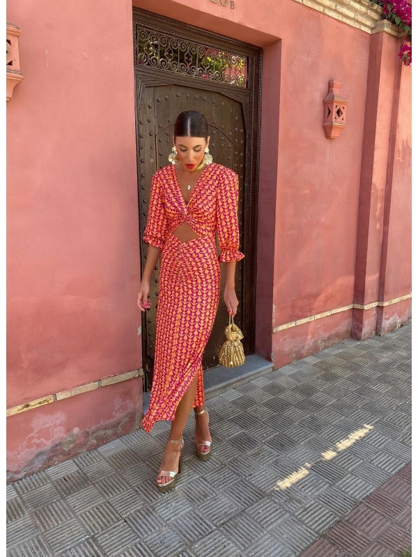 Elegant Mid-Length Summer Dress