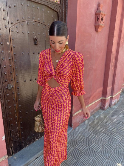 Elegant Mid-Length Summer Dress